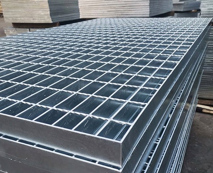 不銹鋼鋼格柵G504/40/100W，表面拋光處理，1.2米寬
